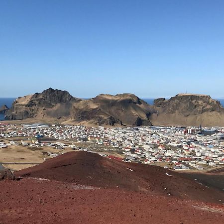 Guesthouse Arny Vestmannaeyjar Exterior foto