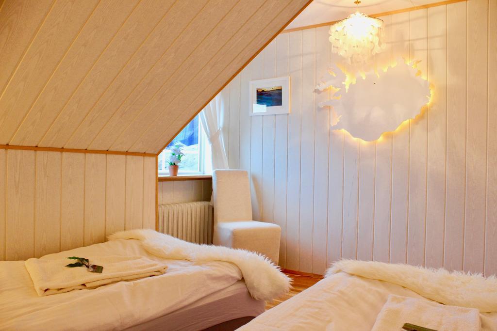Guesthouse Arny Vestmannaeyjar Exterior foto