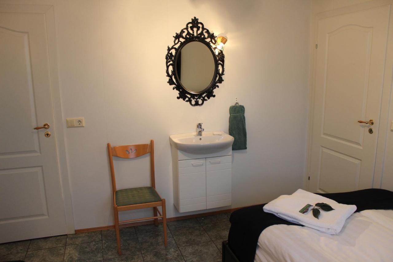 Guesthouse Arny Vestmannaeyjar Exterior foto