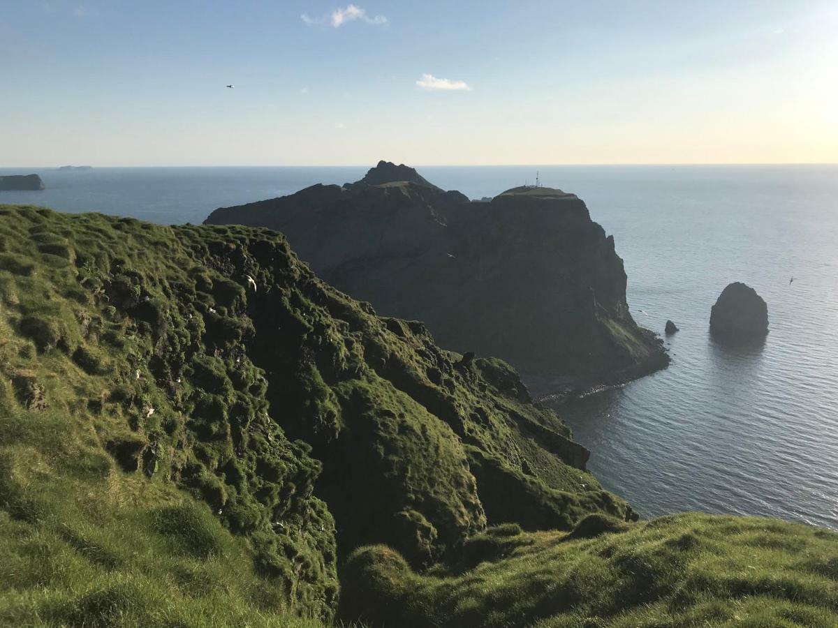 Guesthouse Arny Vestmannaeyjar Exterior foto